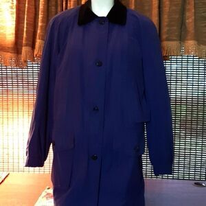Jacqueline Ferrar  Women's ‎ Blue Raincoat  M Velvet Collar 22Wx36L x20Lsleeve